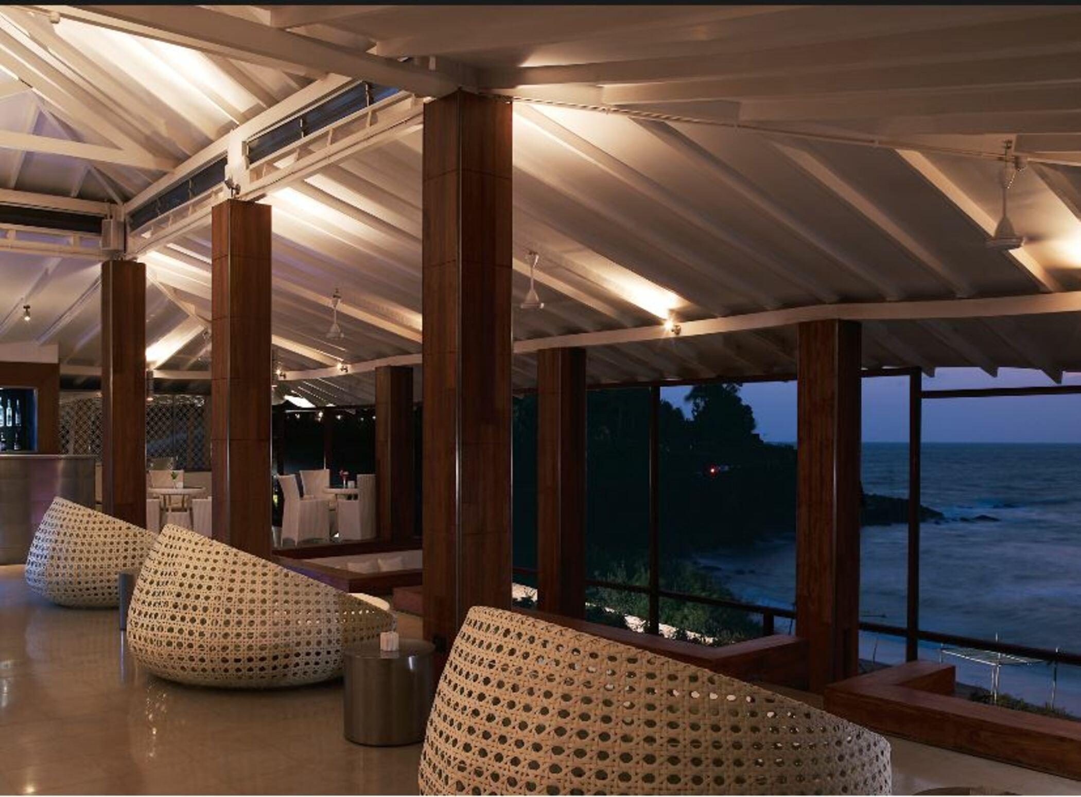 Taj Fort Aguada Resort & Spa, Goa Sinquerim Exteriér fotografie The interior of the restaurant