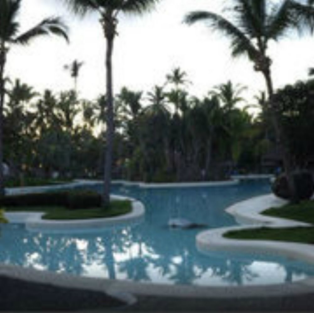 Taj Fort Aguada Resort & Spa, Goa Sinquerim Exteriér fotografie The pool at the Hard Rock Hotel