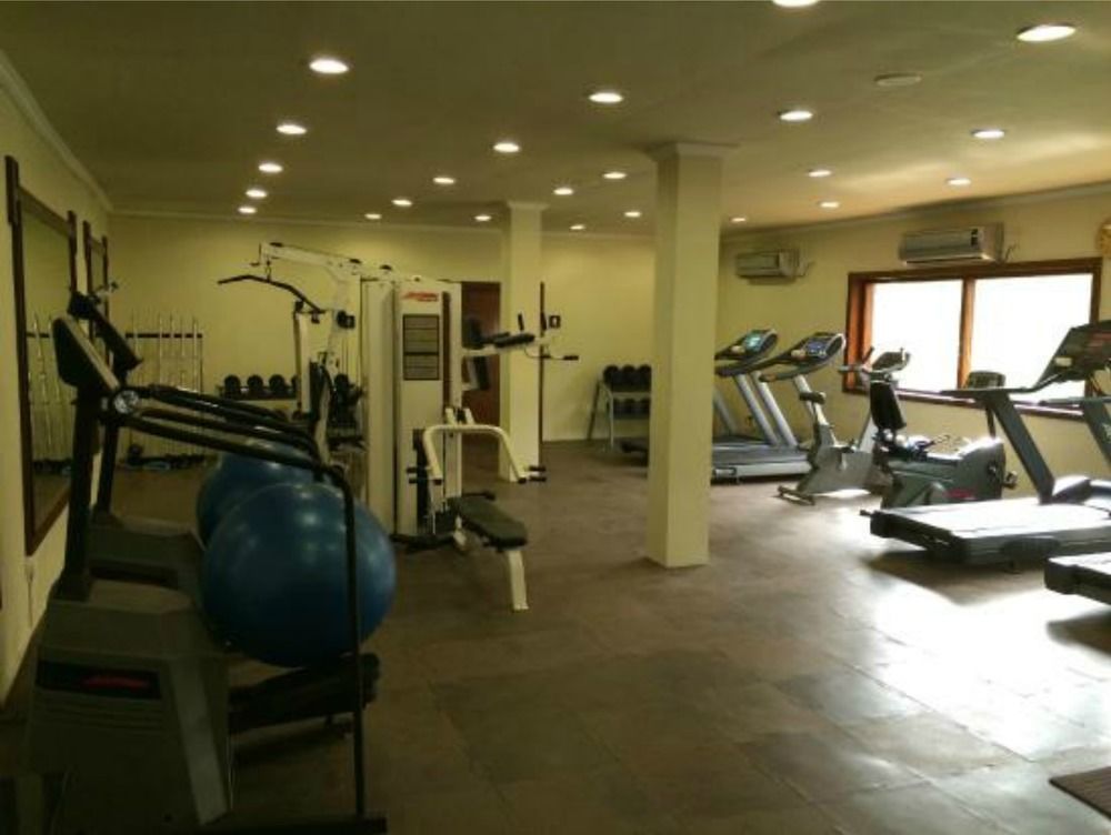 Taj Fort Aguada Resort & Spa, Goa Sinquerim Exteriér fotografie The gym at the hotel